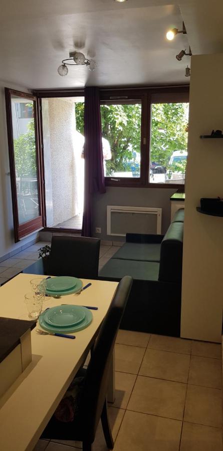 2* Rdc+ Terrasse&parking Privé